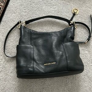 Great condition Michael Kors crossbody bag